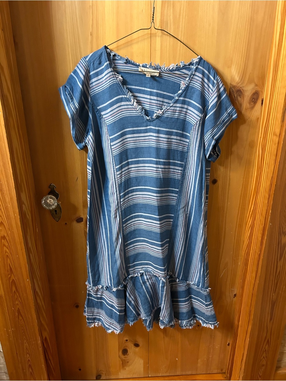 Philosophy Blue and White Striped V-Neck Short Sleeve Tunic